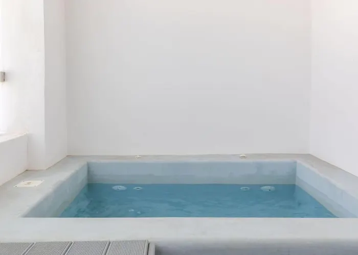 Mykonos Luxury With Jacuzzi 아노 메라